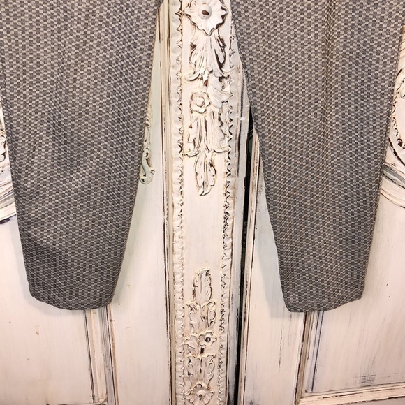 Betabrand Pull On Gray Patterned Knit Tapered Leg Pants Size XL Petite - Picture 3 of 10